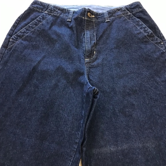 St. John’s Bay Denim Blue Jean Capri Pants
9 / 10 Medium 
2 Front & Back Pockets - Picture 5 of 15